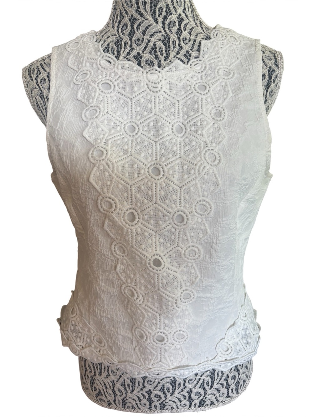 Adiva White Lace-Front Sleeveless Tank